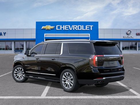 New 2026 GMC Yukon XL Denali w/ Sun & Power Step Package image 3