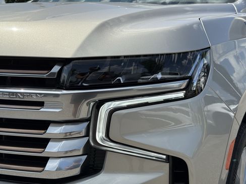 Used 2023 Chevrolet Tahoe High Country w/ Advanced Technology Package AWD/4WD image 6
