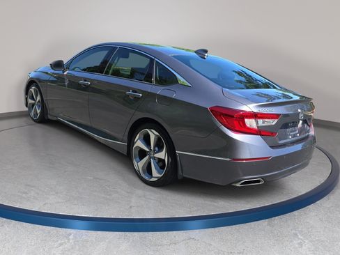Used 2018 Honda Accord Touring image 7