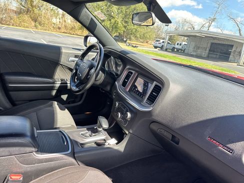 Used 2022 Dodge Charger SXT image 33