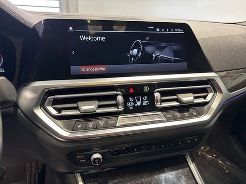 Used 2021 BMW 330i xDrive Sedan w/ M Sport Package image 22