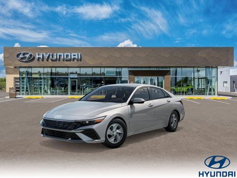 New 2026 Hyundai Elantra SE image 1