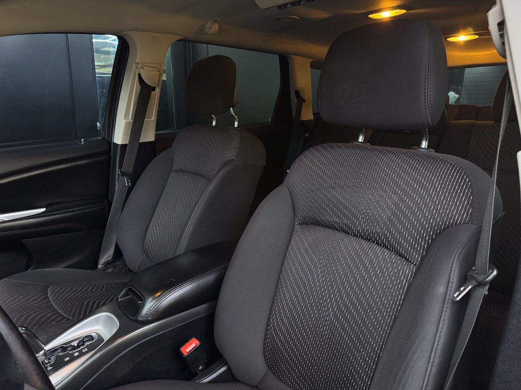 Used 2014 Dodge Journey American Value Package w/ Flexible Seating Group FWD image 17