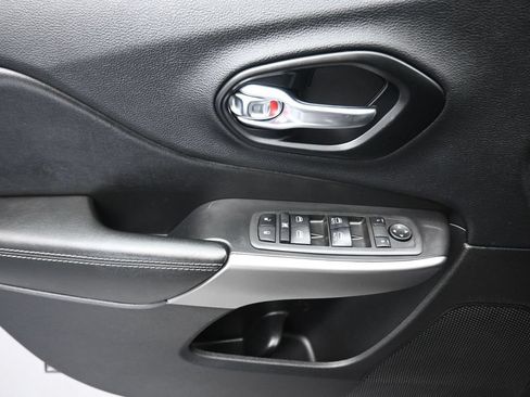 Used 2021 Jeep Cherokee Latitude Lux 80th Anniv w/ Quick Order Package 26U 80TH AWD/4WD image 10