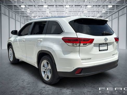 Used 2018 Toyota Highlander Limited Platinum AWD/4WD image 3