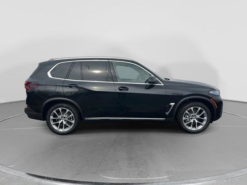 New 2026 BMW X5 sDrive40i w/ Parking Assistance Package RWD image 4