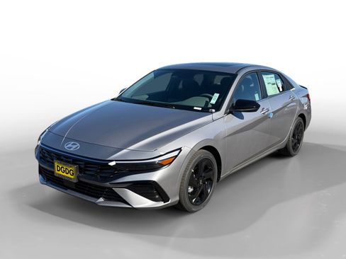 New 2026 Hyundai Elantra SEL Sport Premium image 1
