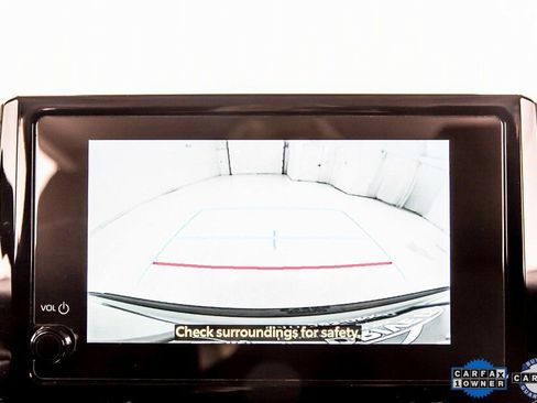 Used 2024 Toyota Corolla Cross LE w/ Moonroof Package image 14