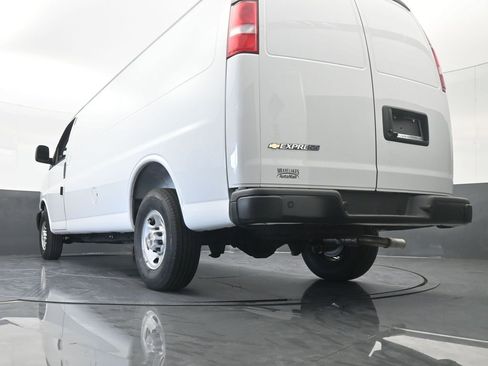 New 2025 Chevrolet Express 3500 Extended w/ Driver Convenience Package image 49