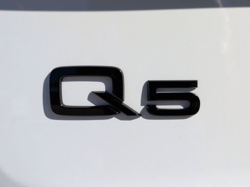 Certified 2024 Audi Q5 e Premium Plus w/ Premium Plus Package image 15