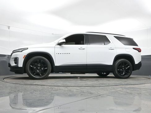 Used 2023 Chevrolet Traverse LT image 50