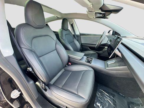 Used 2025 Tesla Model 3 Long Range RWD image 29