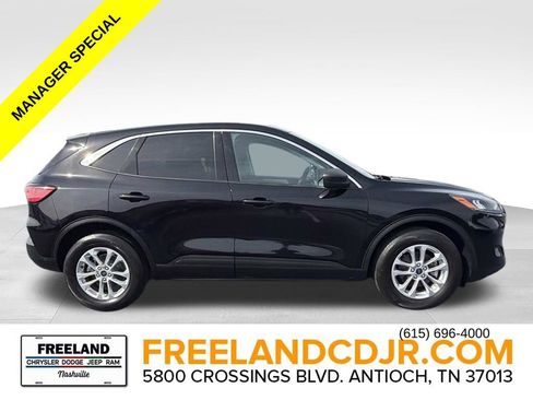 Used 2022 Ford Escape SE AWD/4WD image 2
