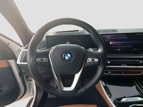 Used 2025 BMW X5 xDrive40i image 40