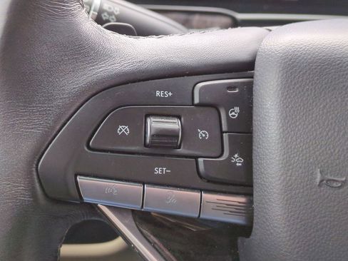 Used 2021 Cadillac Escalade Premium Luxury w/ Driver Assist Tech Package image 26