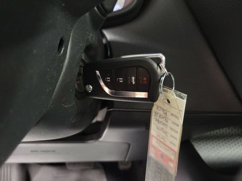 Used 2025 Toyota Corolla LE FWD image 16