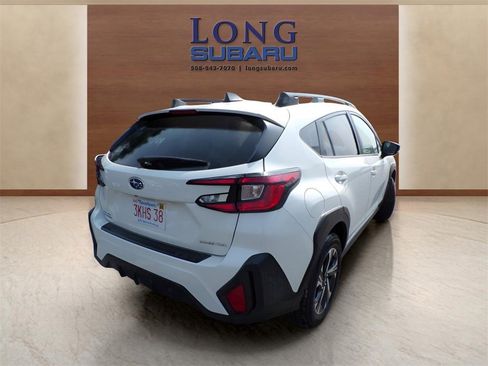 Used 2025 Subaru Crosstrek 2.0i Premium image 5
