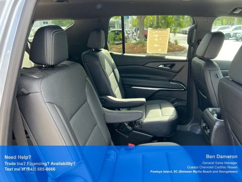 Used 2026 Chevrolet Traverse LT FWD image 23