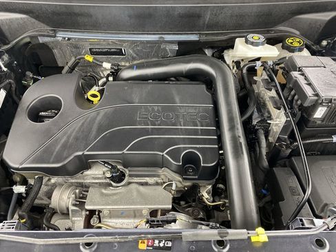 Used 2023 Chevrolet Equinox LT image 31