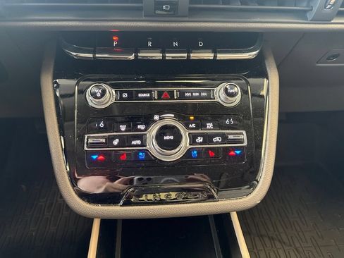 Certified 2020 Lincoln Corsair Reserve w/ Elements Package AWD/4WD image 21