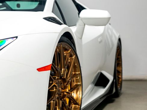 Used 2015 Lamborghini Huracan LP 610-4 image 29