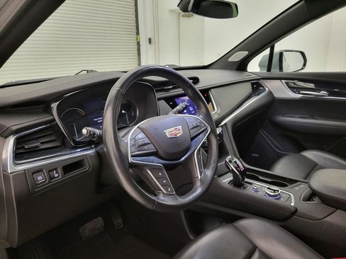 Used 2024 Cadillac XT5 Premium Luxury image 37