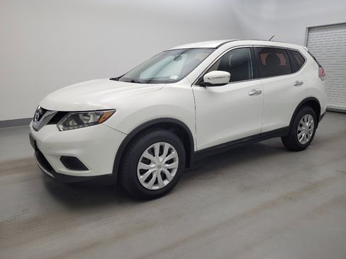 Used 2015 Nissan Rogue S image 2
