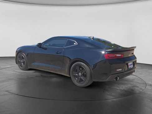 Used 2018 Chevrolet Camaro LS RWD image 8