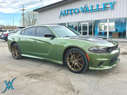 Used 2023 Dodge Charger R/T w/ Cold Weather Package RWD image 1