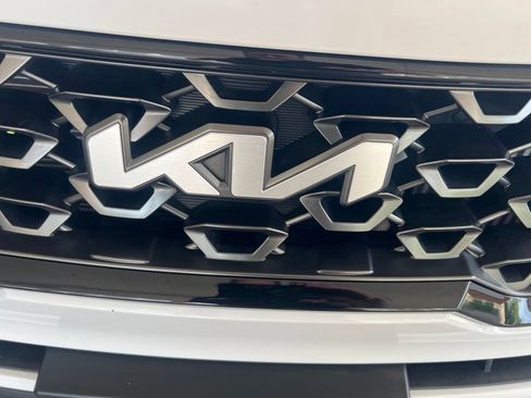 Certified 2023 Kia Sorento X-Line EX AWD/4WD image 30
