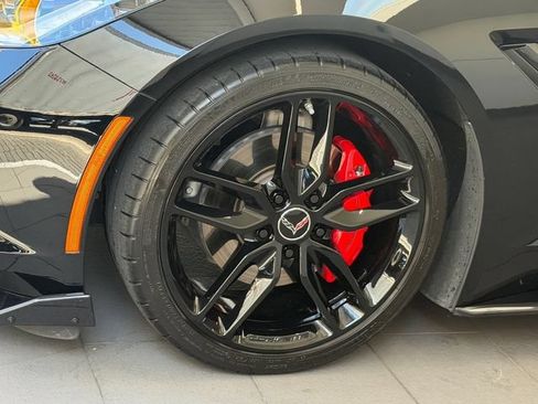 Used 2018 Chevrolet Corvette Stingray Coupe w/ 2LT Preferred Equipment Group RWD image 4