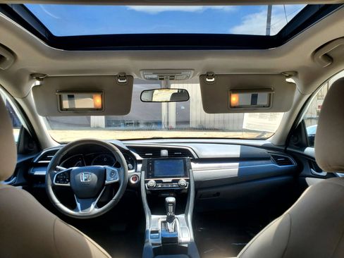 Used 2016 Honda Civic EX image 2