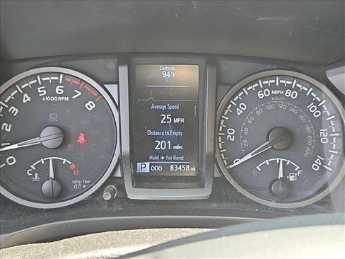 Used 2020 Toyota Tacoma TRD Off-Road w/ Technology Package AWD/4WD image 13