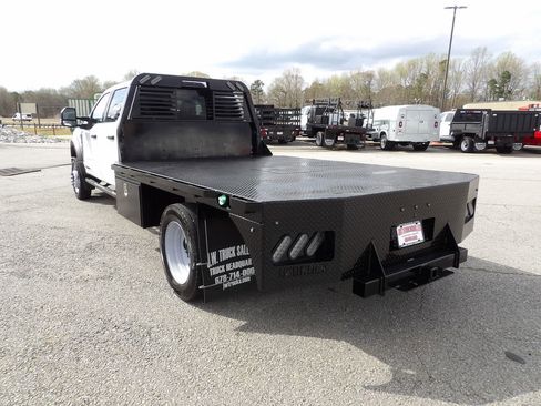 Used 2024 Ford F550 4x4 Crew Cab Super Duty w/ XLT Value Package image 5