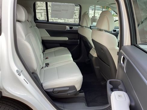 New 2026 Hyundai Santa Fe SEL w/ Tow & Go Package AWD/4WD image 15