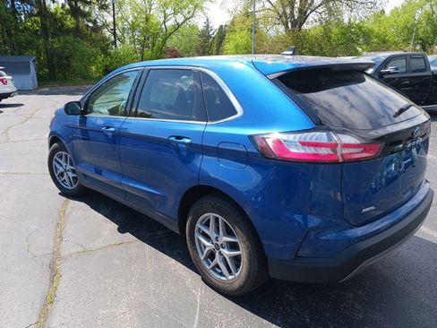 Used 2024 Ford Edge SEL AWD/4WD image 5