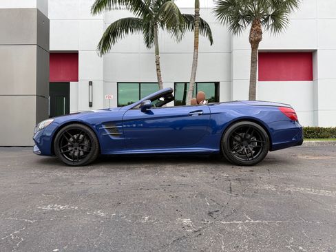 Used 2017 Mercedes-Benz SL 550 image 8