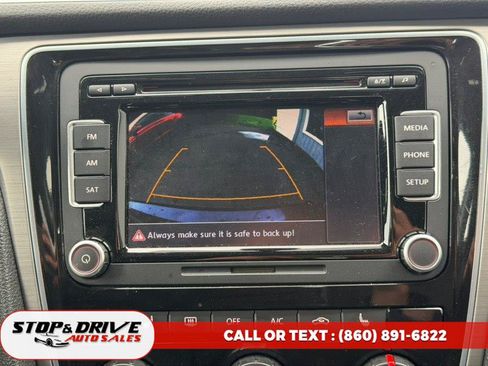 Used 2014 Volkswagen Passat 1.8T SE FWD image 12