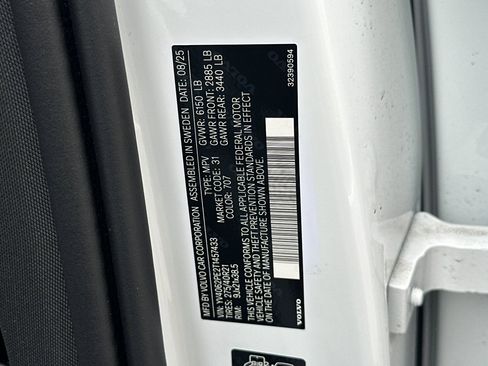 New 2026 Volvo XC90 B6 Plus w/ Protection Package Premier image 23