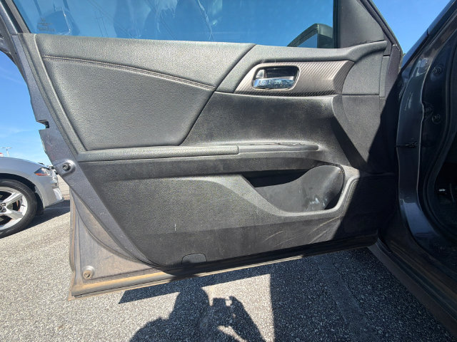 Used 2016 Honda Accord Sport image 10