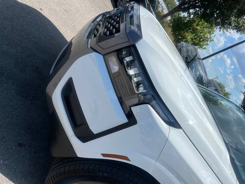 Certified 2026 Nissan Frontier SV w/ All-Weather Content Package AWD/4WD image 35