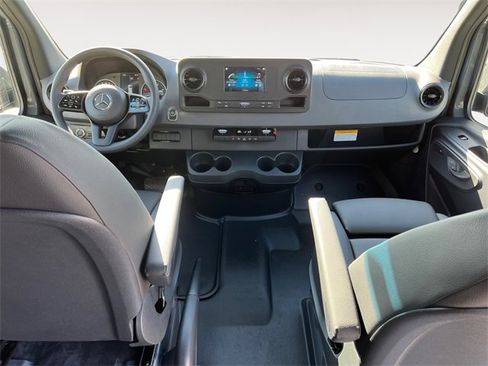 Used 2024 Mercedes-Benz Sprinter 144 Cargo image 10