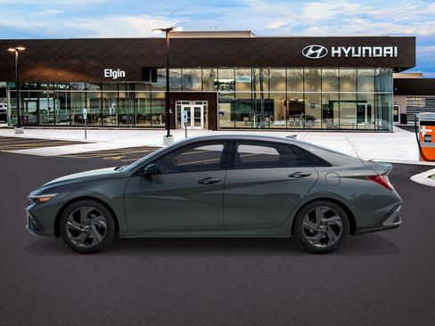New 2026 Hyundai Elantra Sport image 3