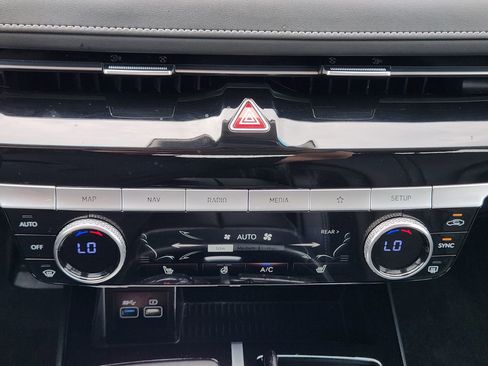 Used 2023 Genesis G80 2.5T image 24