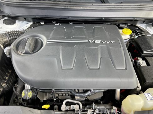 Used 2022 Jeep Cherokee Limited AWD/4WD image 29
