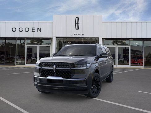 New 2025 Lincoln Navigator L Reserve w/ Jet Appearance Package image 2