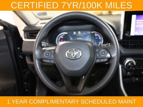 Used 2025 Toyota RAV4 XLE AWD/4WD image 21