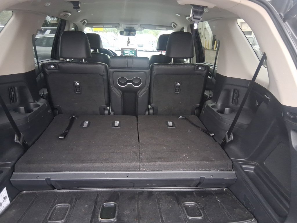 Used 2025 Honda Pilot EX-L image 18