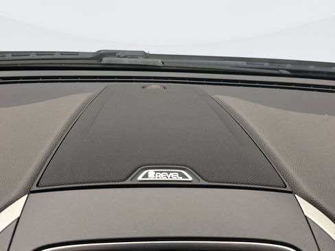 Used 2019 Lincoln Nautilus Reserve w/ Driver Assistance Package image 17