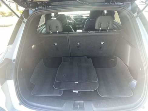 Used 2023 Chevrolet TrailBlazer RS w/ Convenience Package image 9
